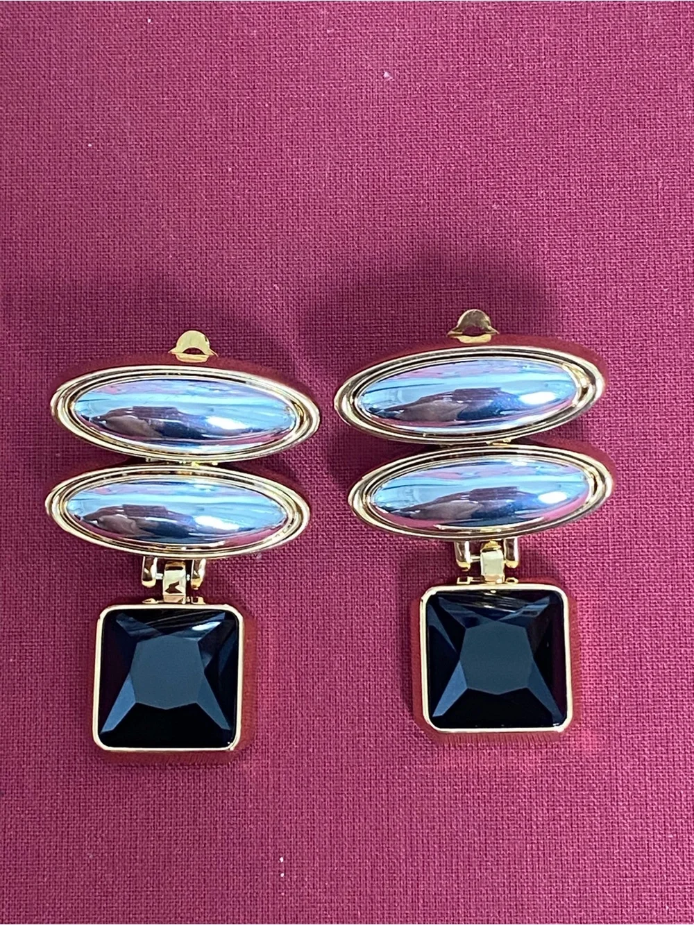 Never-Worn Pantheon Art Deco Earrings in 18k Gold
